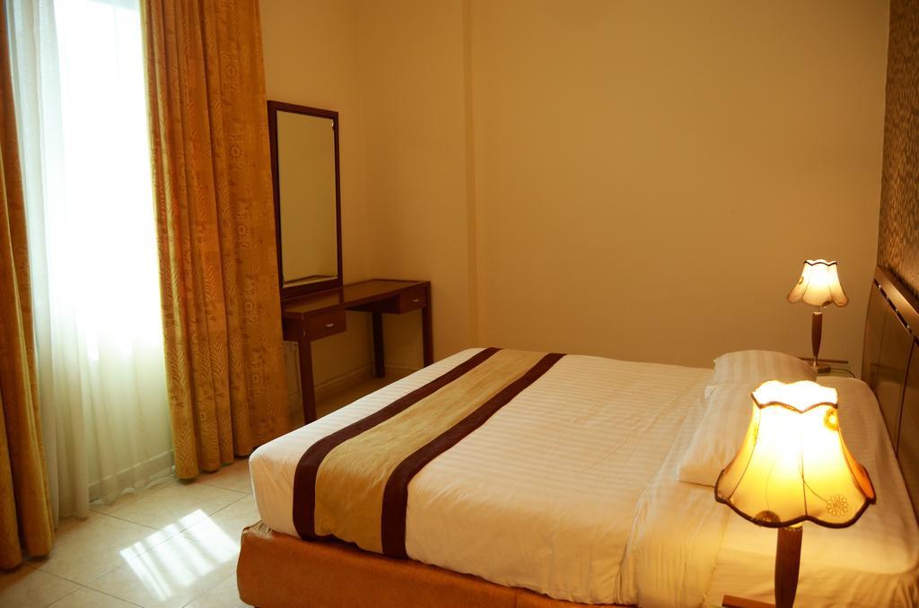Arcadia Hotel Suites Sharjah Exterior photo